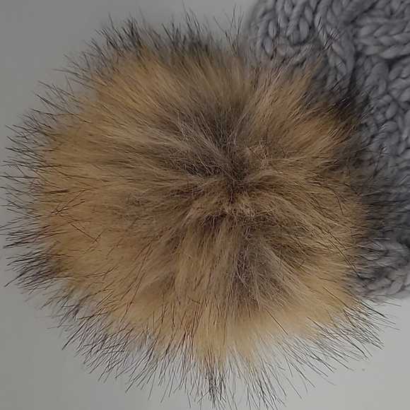 NWOT Bula knit cap - Picture 3 of 5